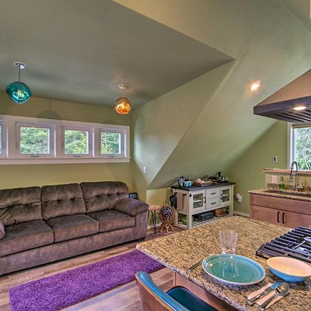 Charming Port Angeles Studio With Deck And Views! Apartment Ngoại thất bức ảnh